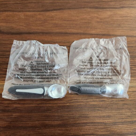 Tupperware Miniature Magnet Ice Cream Scoop Mini Ergonomic #87386 Black Set of 2 - Picture 3 of 5